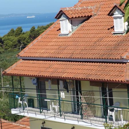 Villa Nefeli Loútsa Extérieur photo