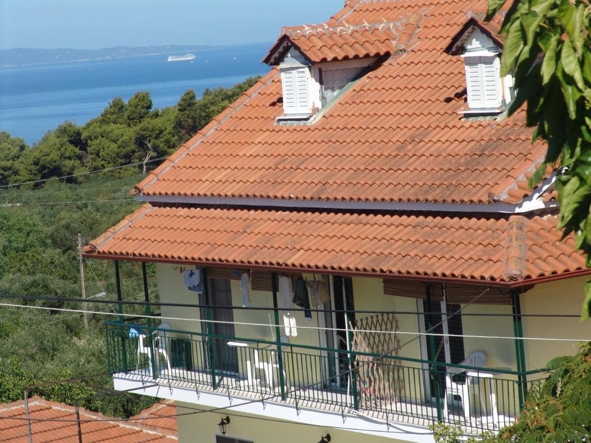 Villa Nefeli Loútsa Extérieur photo