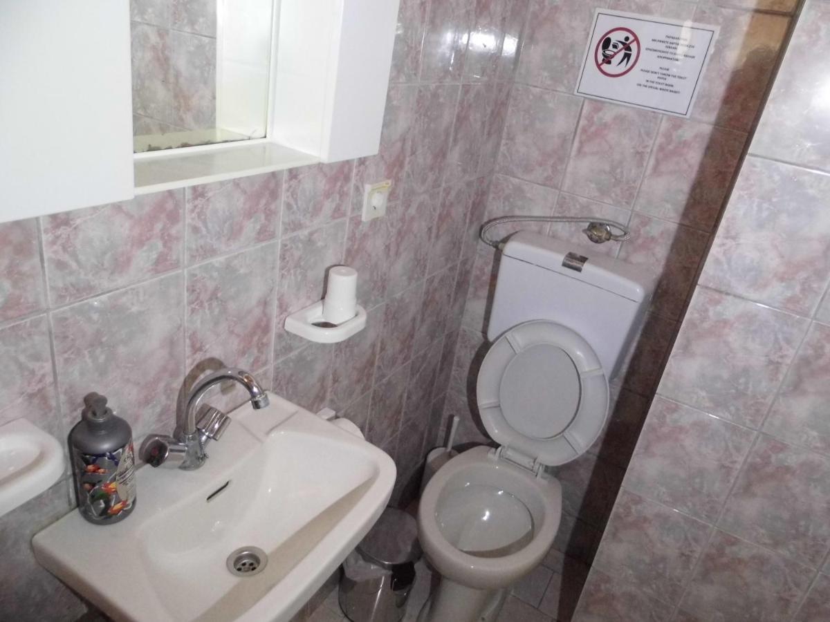 Villa Nefeli Loútsa Extérieur photo