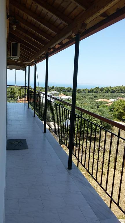 Villa Nefeli Loútsa Extérieur photo
